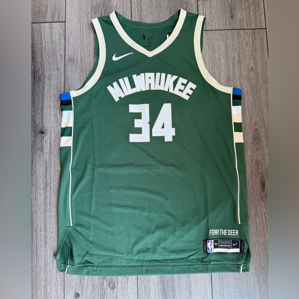 Nike NBA Milwaukee Bucks Giannis Jersey